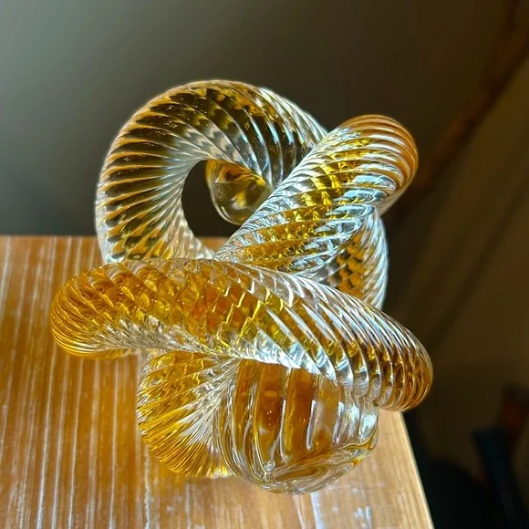 Fusion Z Studio Art Glass Nautical Hand Blown Rope Knot Sculpture Paperweight. - Picture 4 of 13